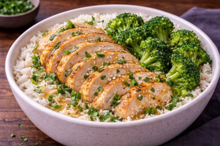 chicken breast rice bowl with broccoli and sesame sauce
